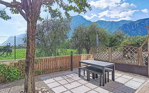 La Rosa: Erba, Architettura, Casa, Casa, Lotto, Villetta, Estate, Agriturismo, Cortile, Prato