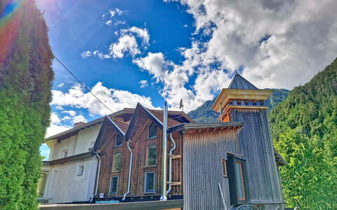 Sandra: Architettura, Tetto, Paesino Di Montagna, Raccordo