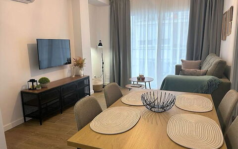 Caribe: Mobilia, Pavimentazione, Interior Design, Pavimento, Legna, Camera, Tavolo, Cucina & Sala Da Pranzo Tavolo, Sedia, Casa
