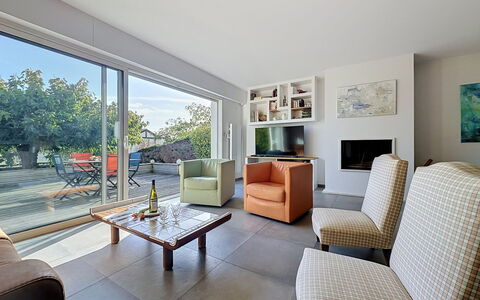 Pornic 815: Albero, Zona Residenziale, Appartamento, Condominio, Ricorrere, Prato, Estate, Landscaping, Shade