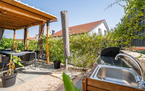 Le Vito: Mobili Da Esterno, Mobilia, Shade, Sedia, Eco Hotel, Deck, Tavolo Esterno, Tempo Libero, Giardino, Terrazza