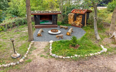 Geeske - 1.1Km from the Sea: Legna, Roccia, Giardino, Backyard, Log Cabin, Cortile, Landscaping, Struttura Esterna, Edifici Giardino