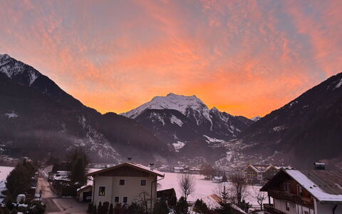 Mayrhofen 44: Cielo, Montagna, Geografia Montane, Natura, Catena Montuosa, Collina, Inverno, Highland, Paesaggio, Hill Station