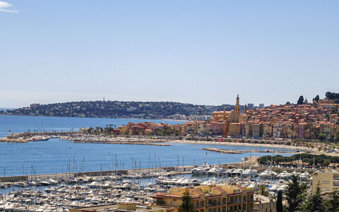 Le Magellan: Acqua, Corpo D'Acqua, Barca, Città, Waterway, Moto D'Acqua, Zona Urbana, Marina, Estate, Canale