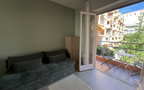 Le Magellan: Interior Design, Pavimento, Pavimentazione, Appartamento, Mobilia, Balcone, Camera, Color Legno, Condominio, Sedia