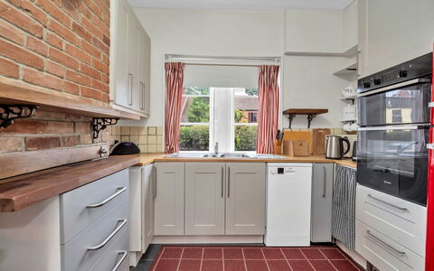 The Jewel in Bury: Balcone