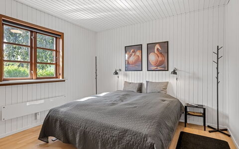 Anarosa - 6Km from the Sea: Camera Da Letto, Legna, Pavimentazione, Letto, Interior Design, Soffitto, Pavimento, Bedding, Lenzuolo, Pavimento In Legno