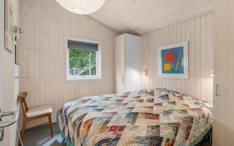Aisa - 200M from the Sea: Legna, Interior Design, Soffitto, Camera Da Letto, Pavimento, Casa, Camera, Lenzuolo, Letto, Bedding