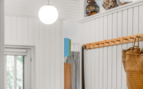 Aisa - 200M from the Sea: Interior Design, Lampada, Camera, Materiali Naturali, Color Legno, Lampada, Plank, Paralume, Lampadario