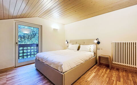 Dorian: Interior Design, Letto, Camera Da Letto, Pavimento, Pavimentazione, Mobilia, Parete, Legna, Soffitto, Camera