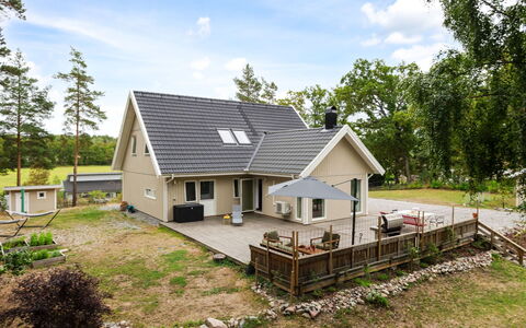 Björkfjärden: Casa, Casa, Tetto, Villetta, Raccordo, Estate, Driveway, Agriturismo, Portico, Edifici Giardino