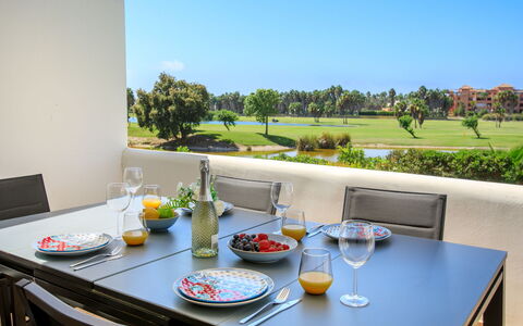 Los Moriscos Golf: Appartamento, Zona Residenziale, Condominio, Urban Design, Balcone, Uso Misto, Ricorrere, Estate, Hotel, Shade