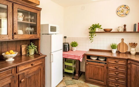 Il Ghiro: Mobili Da Esterno, Arbusto, Casa, Tavolo Esterno, Mobilia, Casa, Giardino, Prato, Backyard, Estate