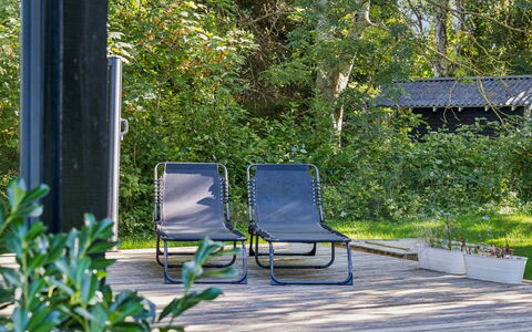 Tordis - 675M from the Sea: Mobilia, Mobili Da Esterno, Sedia, Shade, Giardino, Sedia Pieghevole, Lettino, Bracciolo, Backyard