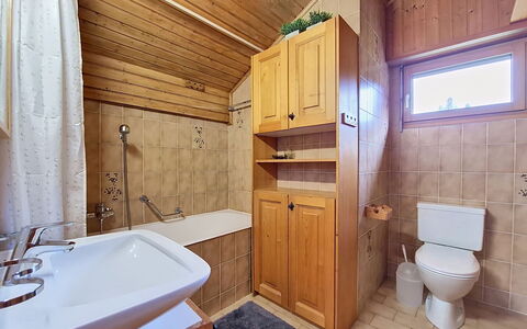 Domino C D-1: Idraulico Fixture, Lavandino Del Bagno, Lavello, Pavimentazione, Pavimento, Legna, Interior Design, Bagno, Mobiletto Del Bagno, Soffitto