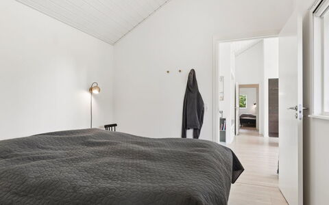 Felicita - 800M from the Sea: Interior Design, Pavimentazione, Soffitto, Legna, Pavimento, Mobilia, Casa, Camera Da Letto, Letto, Pavimento In Legno