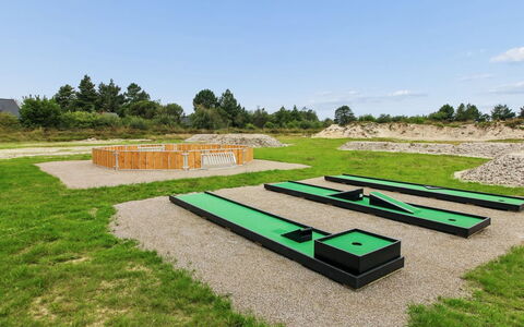 Ellin - 3.3Km from the Sea: Tetto, Casa, Villetta, Raccordo, Estate, Driveway, Agriturismo, Edifici Giardino