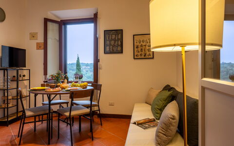 La Veduta - la Finestra su Castelfalfi: Parete, Interior Design, Mobilia, Camera, Pavimentazione, Pavimento, Cornice, Soffitto, Lampada, Appartamento