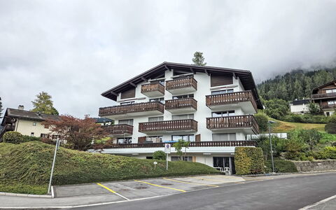 Piz Fess: Architettura, Pendenza, Villetta, Catena Montuosa, Log Cabin, Raccordo, Legname, Alpi, Eco Hotel, Paesino Di Montagna