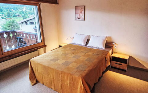 Piz Fess: Architettura, Pendenza, Villetta, Catena Montuosa, Log Cabin, Raccordo, Legname, Alpi, Eco Hotel, Paesino Di Montagna