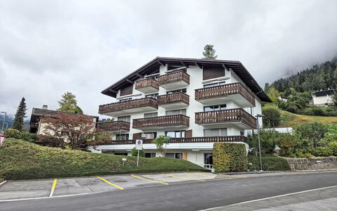 Piz Fess: Architettura, Pendenza, Villetta, Catena Montuosa, Log Cabin, Raccordo, Legname, Alpi, Eco Hotel, Paesino Di Montagna
