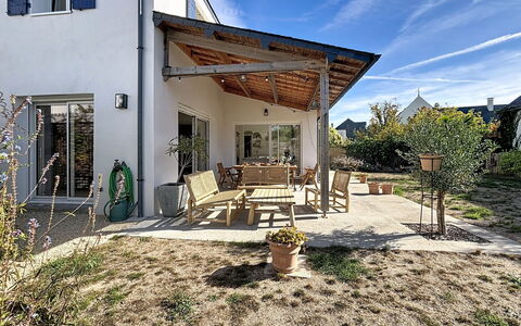 Maison de Saint-Pierre: Architettura, Pendenza, Villetta, Catena Montuosa, Log Cabin, Raccordo, Legname, Alpi, Eco Hotel, Paesino Di Montagna