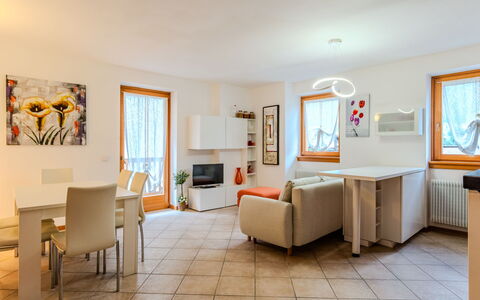 Casa del Masanel: Mobilia, Interior Design, Pavimentazione, Pavimento, Legna, Soffitto, Camera, Divano, Tavolo, Soggiorno