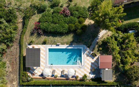 Al Melo: Piscina, Ricorrere, Estate, Eco Hotel, Giardino, Mobili Da Esterno, Landscaping, Ombrello, Tempo Libero, Backyard