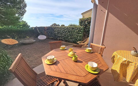 Cap Emeraude: Mobilia, Legna, Tavolo, Mobili Da Esterno, Sedia, Tavolo Esterno, Cucina & Sala Da Pranzo Tavolo, Giardino, Color Legno, Shade