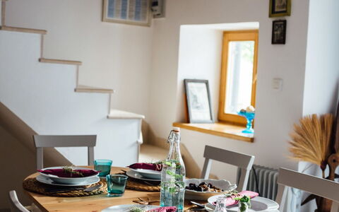 Marijana: Mobilia, Interior Design, Tavolo, Legna, Tavola, Sedia, Sala Da Pranzo, Cucina & Sala Da Pranzo Tavolo, Camera, Tessile