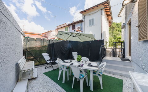 Dimora Little Dream: Balcone, Cortile, Bicicletta, Pianta Della Casa