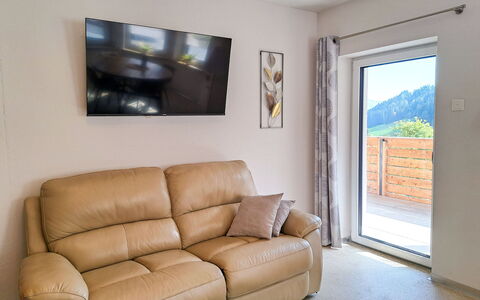 Auffach 609: Interior Design, Mobilia, Divano, Legna, Pavimentazione, Soggiorno, Pavimento, Camera, Casa, Soffitto