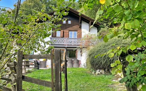 Chalet Scarbo: Legna, Casa, Villetta, Arbusto, Casa, Area Rurale, Primavera, Agriturismo, Giardino, Backyard