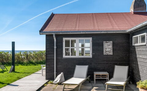 Aaran - 100M from the Sea: Legna, Casa, Villetta, Tetto, Porta, Casa, Raccordo, Portico, Plank, Deck