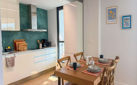 Residencial Áster: Mobilia, Interior Design, Controsoffitto, Pavimentazione, Cucina, Parete, Legna, Pavimento, Elettrodomestico Da Cucina, Cabinetry