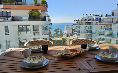Residencial Áster: Mobilia, Sedia, Tavolo, Mobili Da Esterno, Tavolo Esterno, Balcone, Appartamento, Cucina & Sala Da Pranzo Tavolo, Shade, Terrazza