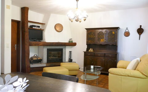 Ca' Angiulin: Mobilia, Interior Design, Pavimentazione, Parete, Divano, Camera, Legna, Pavimento, Soggiorno, Soffitto