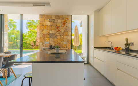 Azure: Interior Design, Pavimentazione, Cucina, Controsoffitto, Parete, Pavimento, Legna, Soffitto, Mobilia, Casa