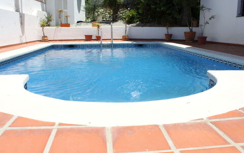 Viñasol: Piscina, Pavimento, Materiale Composito, Piastrella, Giochi D'Acqua, Ricorrere, Pianta Della Casa, Vaso Di Fiori, Hacienda, Hotel