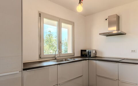 Casa Panoramica: Cucina, Controsoffitto, Interior Design, Elettrodomestico Da Cucina, Pavimentazione, Cabinetry, Legna, Casa, Apparecchio Major, Pavimento