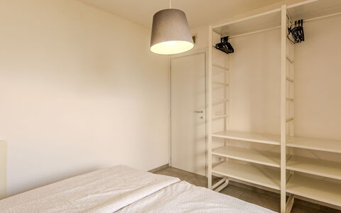 Casa Panoramica: Pavimentazione, Pavimento, Interior Design, Parete, Legna, Mobilia, Soffitto, Camera, Letto, Camera Da Letto