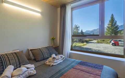 Crestun Design Duplex: Interior Design, Soffitto, Camera, Illuminazione, Casa, Camera Da Letto, Letto, Lampada, Appartamento, Cuscino