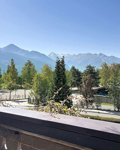 Schwalbenwand am See 81.4