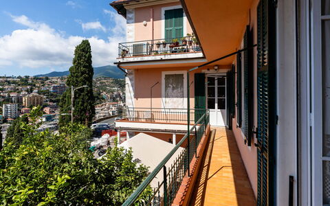 Sanremo Seaview: Mobilia, Interior Design, Pavimentazione, Soffitto, Pavimento, Sedia, Camera, Illuminazione, Tavolo, Cucina & Sala Da Pranzo Tavolo