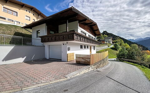 Gästehaus Kurz: Pavimentazione, Camera Da Letto, Bedding, Letto, Telaio Del Letto, Biancheria, Lenzuolo, Latifoglie, Materasso, Pavimento In Legno