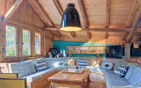 Le Hameau: Pavimentazione, Camera Da Letto, Bedding, Letto, Telaio Del Letto, Biancheria, Lenzuolo, Latifoglie, Materasso, Pavimento In Legno