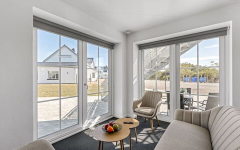 Apsolon - 50M to the Fjord: Giorno, Materiale Composito, Latifoglie, Illuminazione Diurna, Design, Plank, Raccordo, Alluminio, Balcone