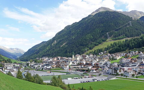 Augl'S Hof: Geografia Montane, Paesaggio, Collina, Catena Montuosa, Hill Station, Valle, Villaggio, Pendenza, Alpi, Paesino Di Montagna