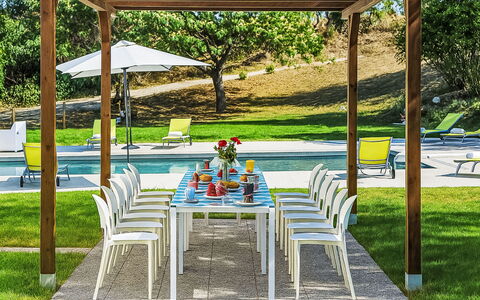 Villa Denise: Piscina, Mobili Da Esterno, Giardino, Mobilia, Ricorrere, Shade, Eco Hotel, Backyard, Tempo Libero, Sedia