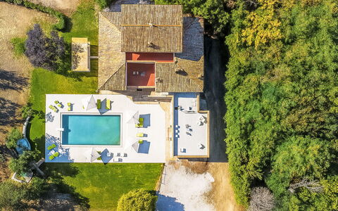 Villa Denise: Piscina, Mobili Da Esterno, Giardino, Mobilia, Ricorrere, Shade, Eco Hotel, Backyard, Tempo Libero, Sedia